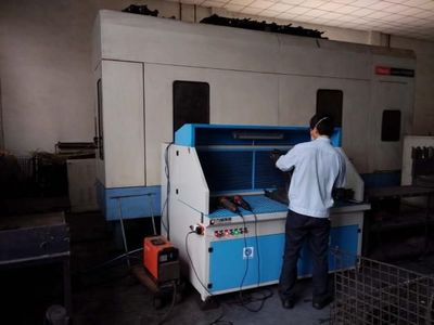 一線員工口述 打磨車間安裝打磨除塵工作臺前后的巨變